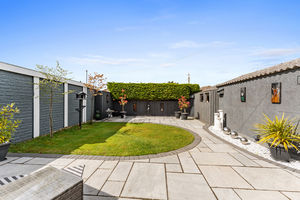 Photo 35- click for photo gallery